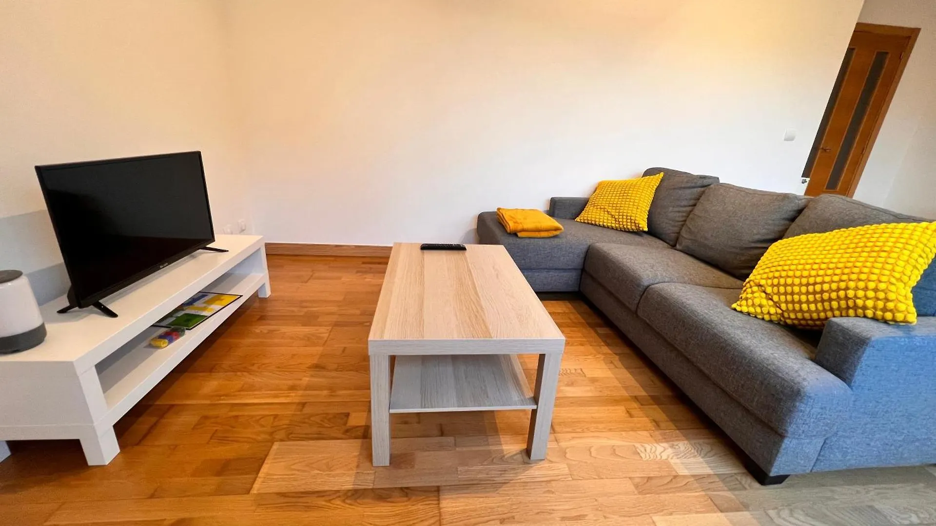 Apartamento En Astillero Con Plaza De Aparcamiento El Astillero España